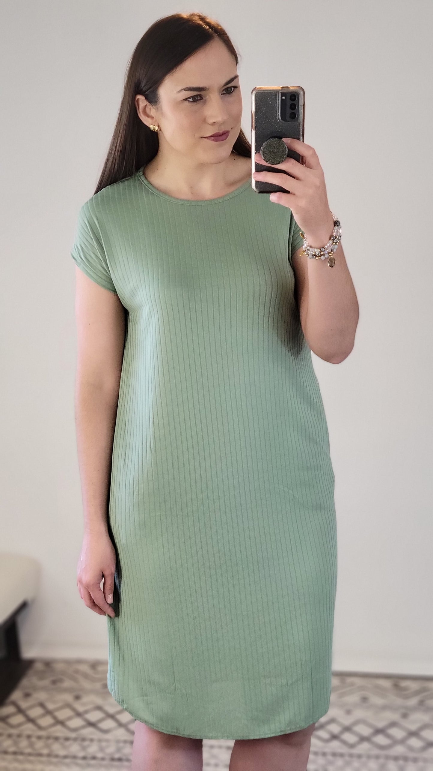 Sage Ribbed Midi Dress with Pockets "Bonnie"