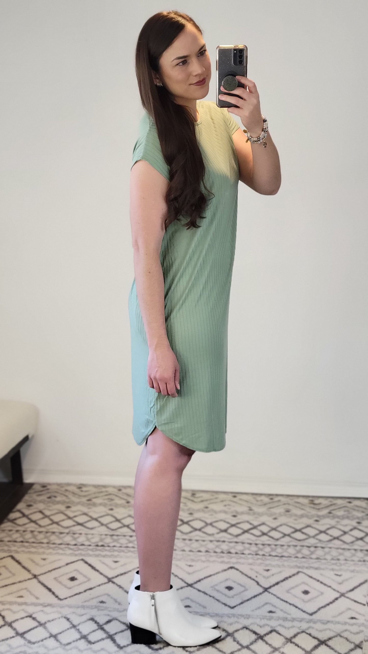 Sage Ribbed Midi Dress with Pockets "Bonnie"