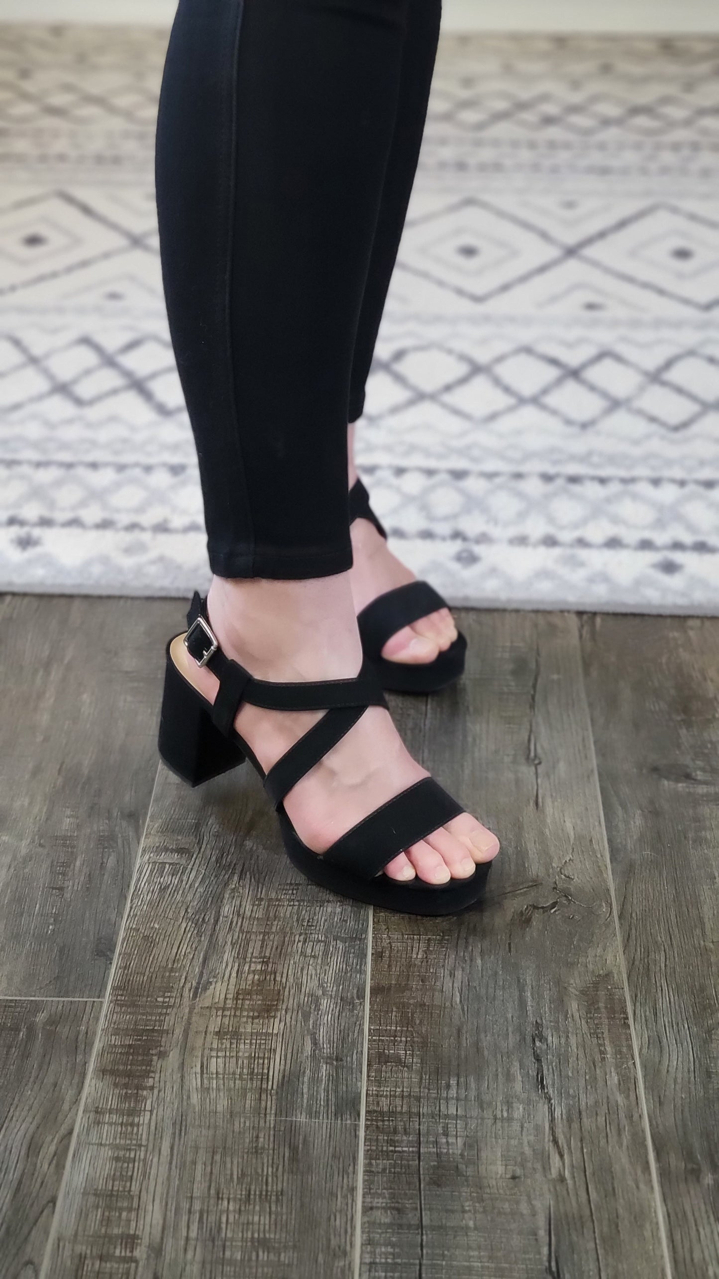 Judy Blue Black Tummy Control High Rise Classic Skinny "Lydia"