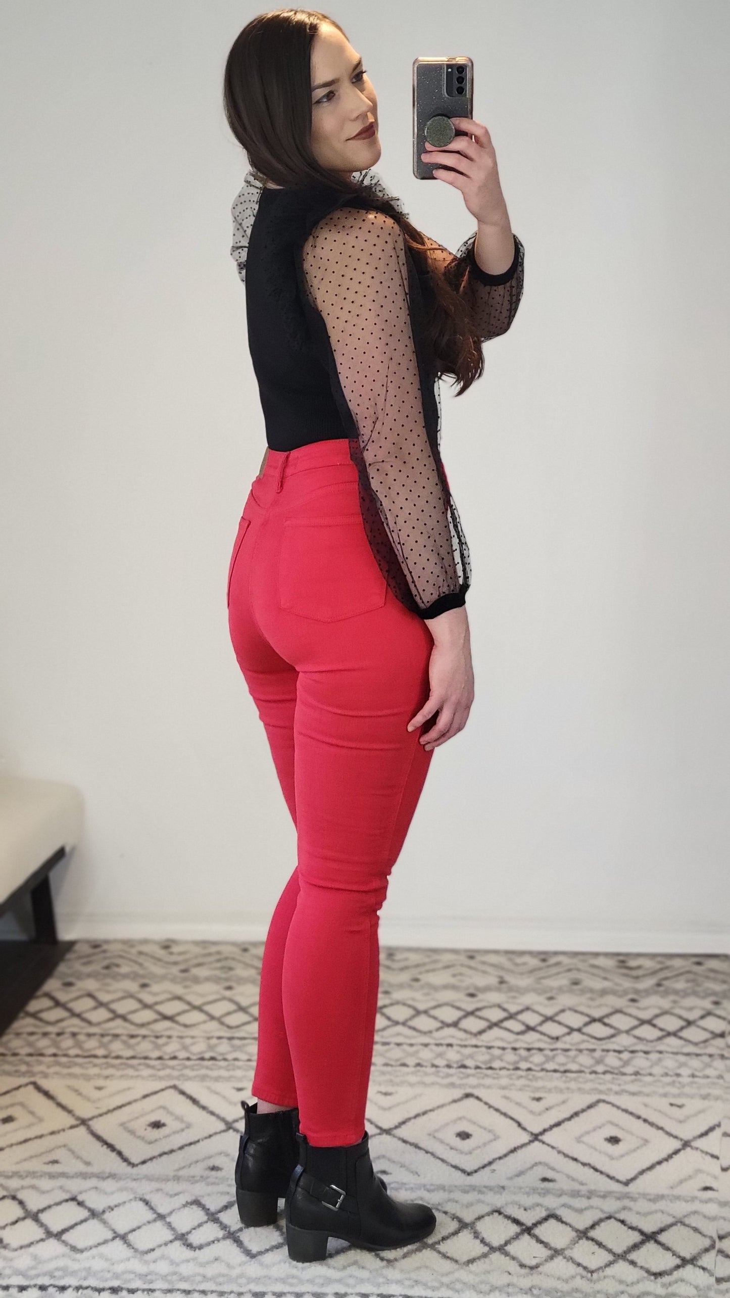 Black Ruffle Mesh Sleeve Top "Donna"