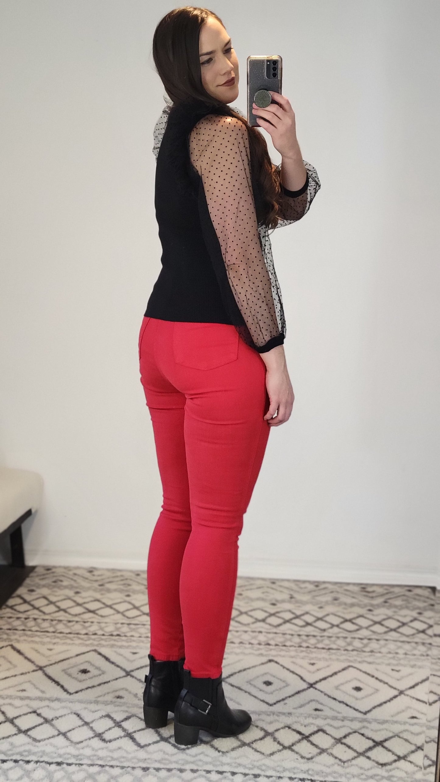 Black Ruffle Mesh Sleeve Top "Donna"