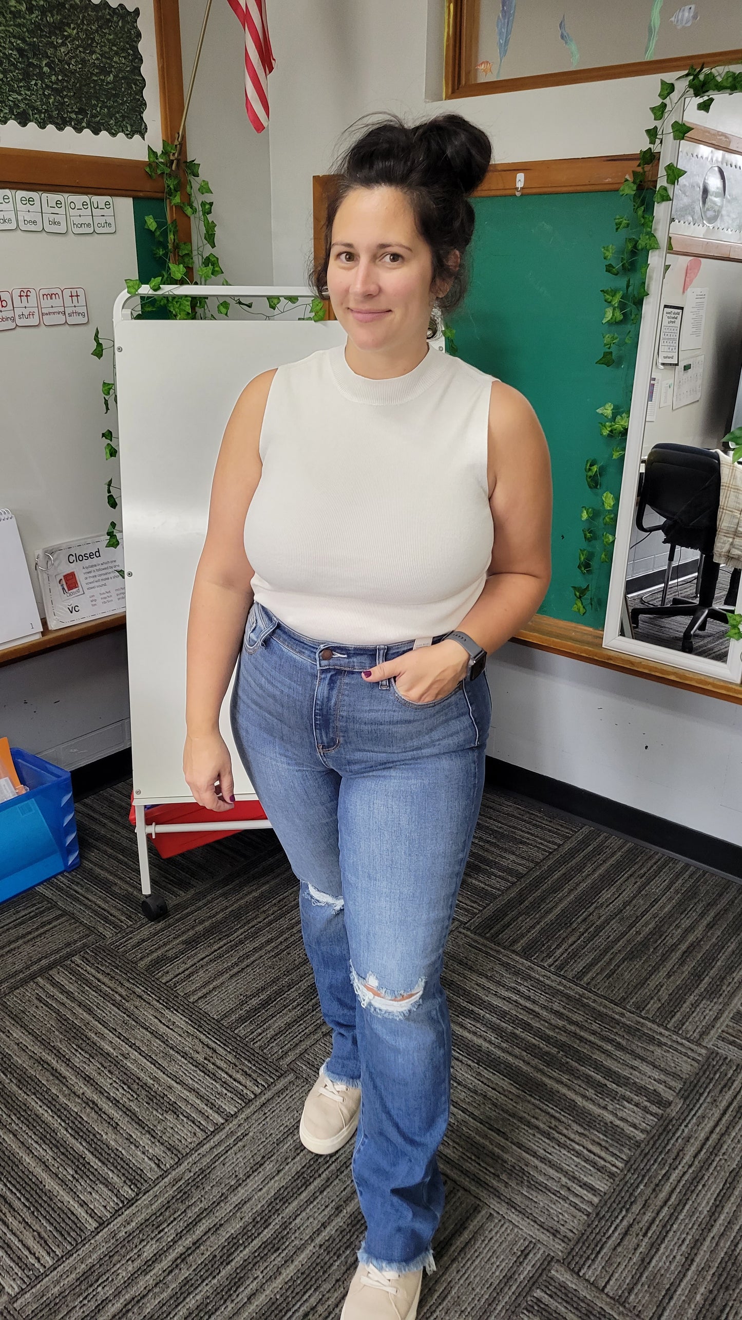 Judy Blue Medium Wash High Rise Straight Jean "Drella"