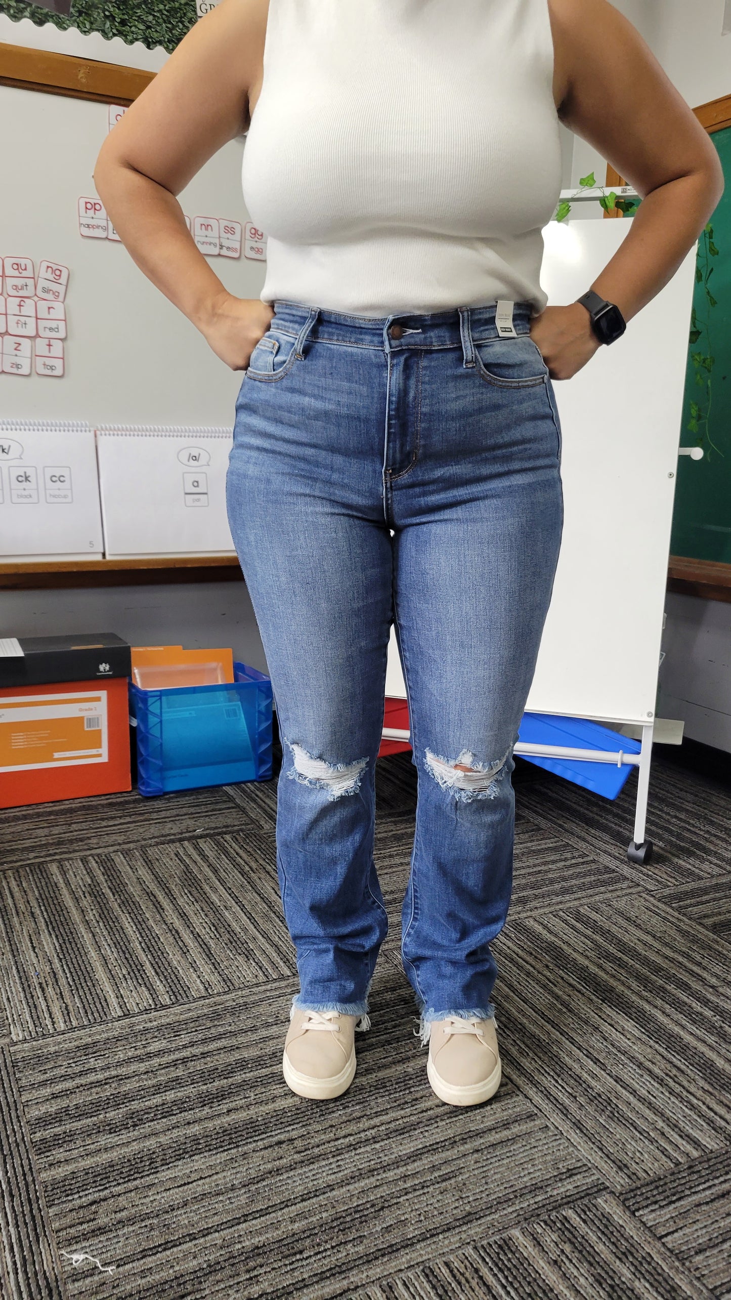 Judy Blue Medium Wash High Rise Straight Jean "Drella"