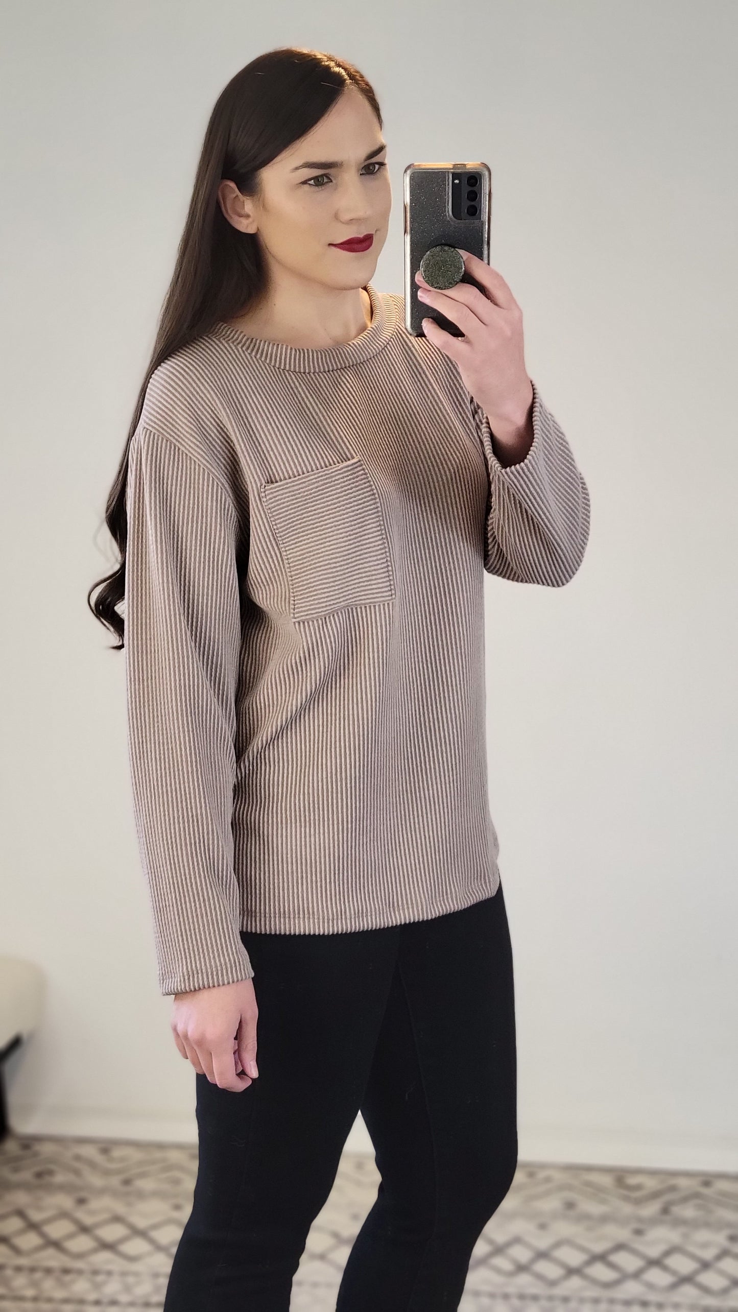 Acorn Ribbed Pocket Detail Top "Cheryl"