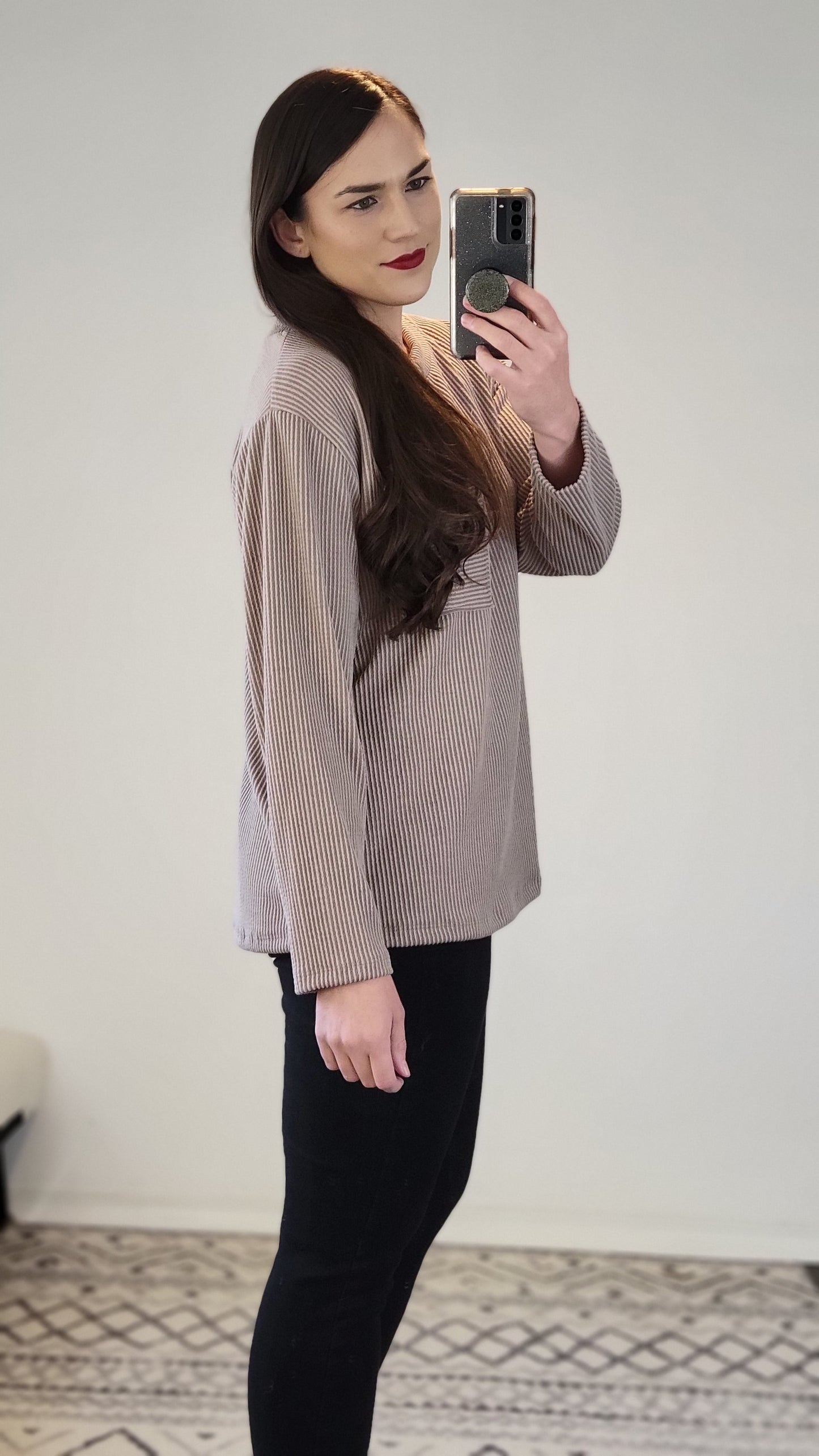 Acorn Ribbed Pocket Detail Top "Cheryl"