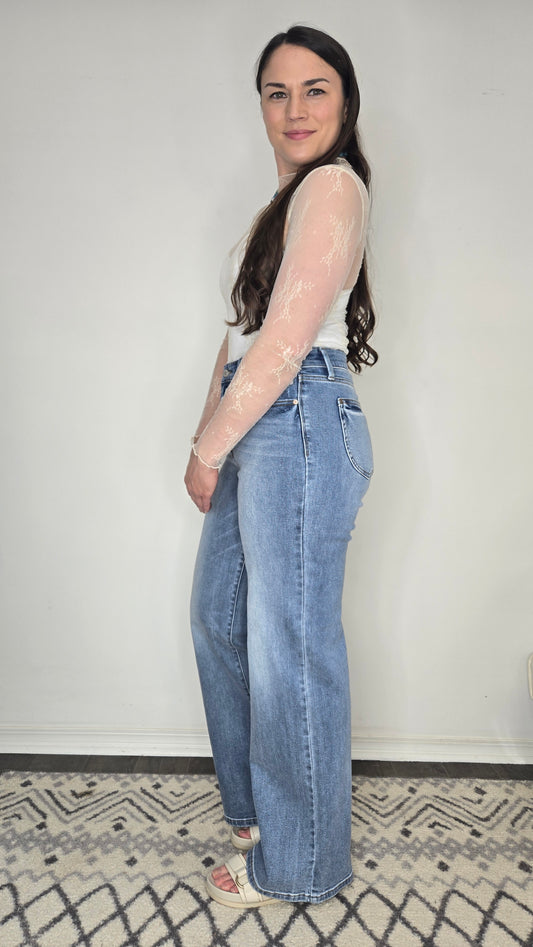 Ivory Sheer Lace Long Sleeve Top "Lumi"