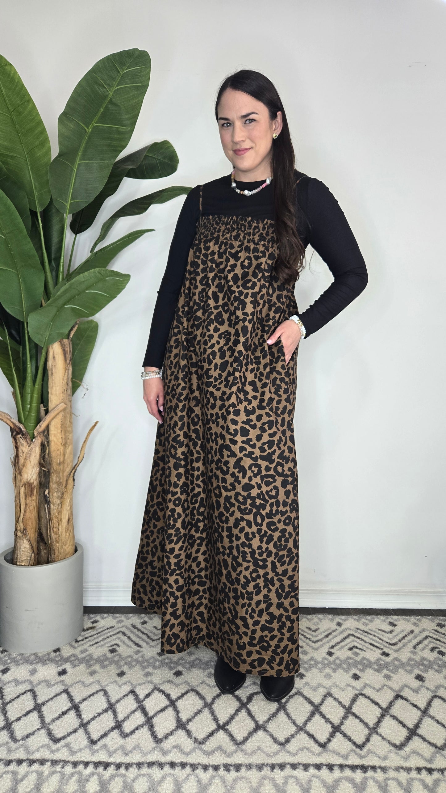 Wild Side Leopard Maxi Dress with Pockets "Oakley"