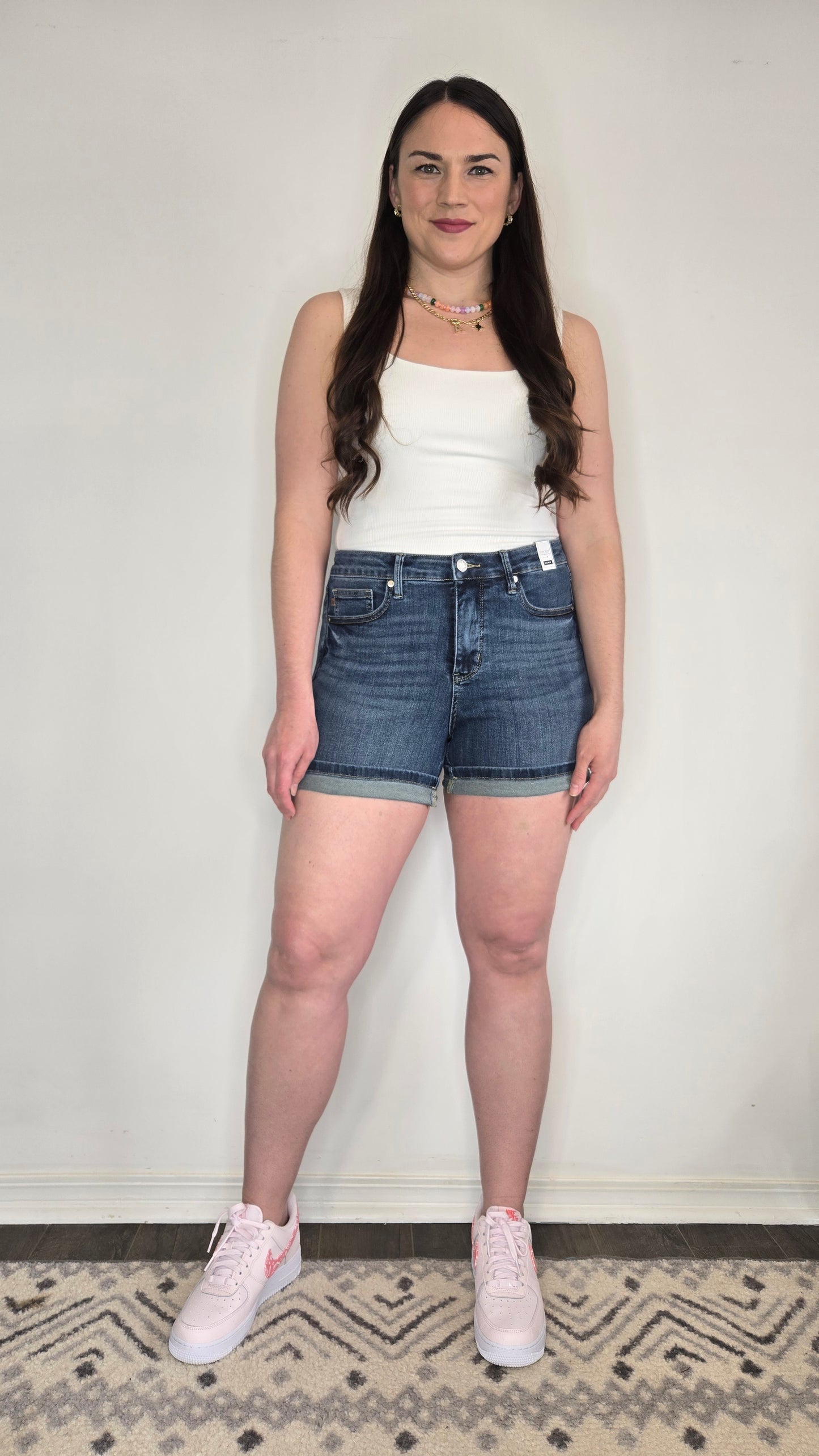 Judy Blue Medium Wash Mid Rise Tummy Control Shorts "Murphy"