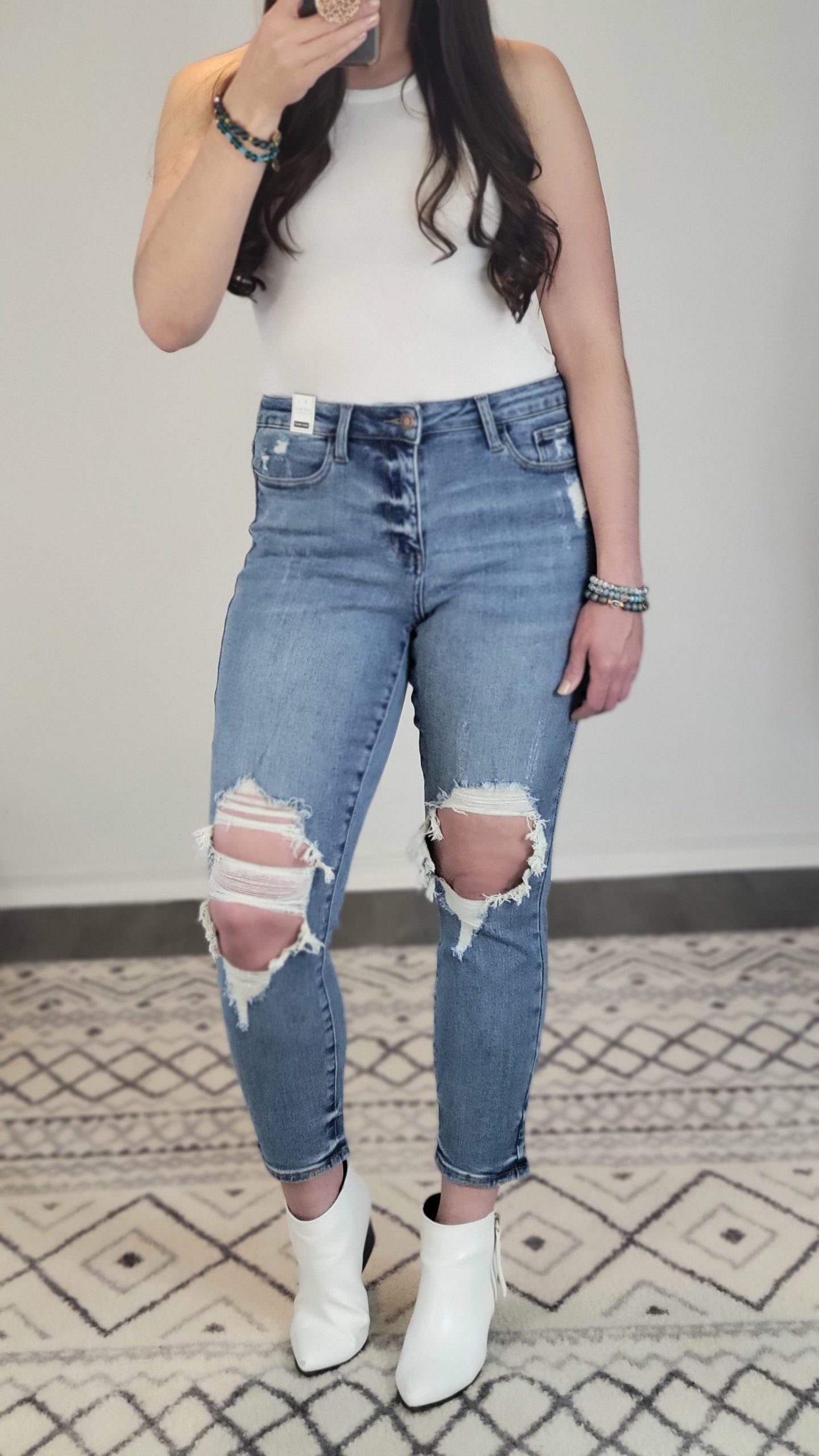 Judy Blue Destroyed Boyfriend Jean “Tegan”