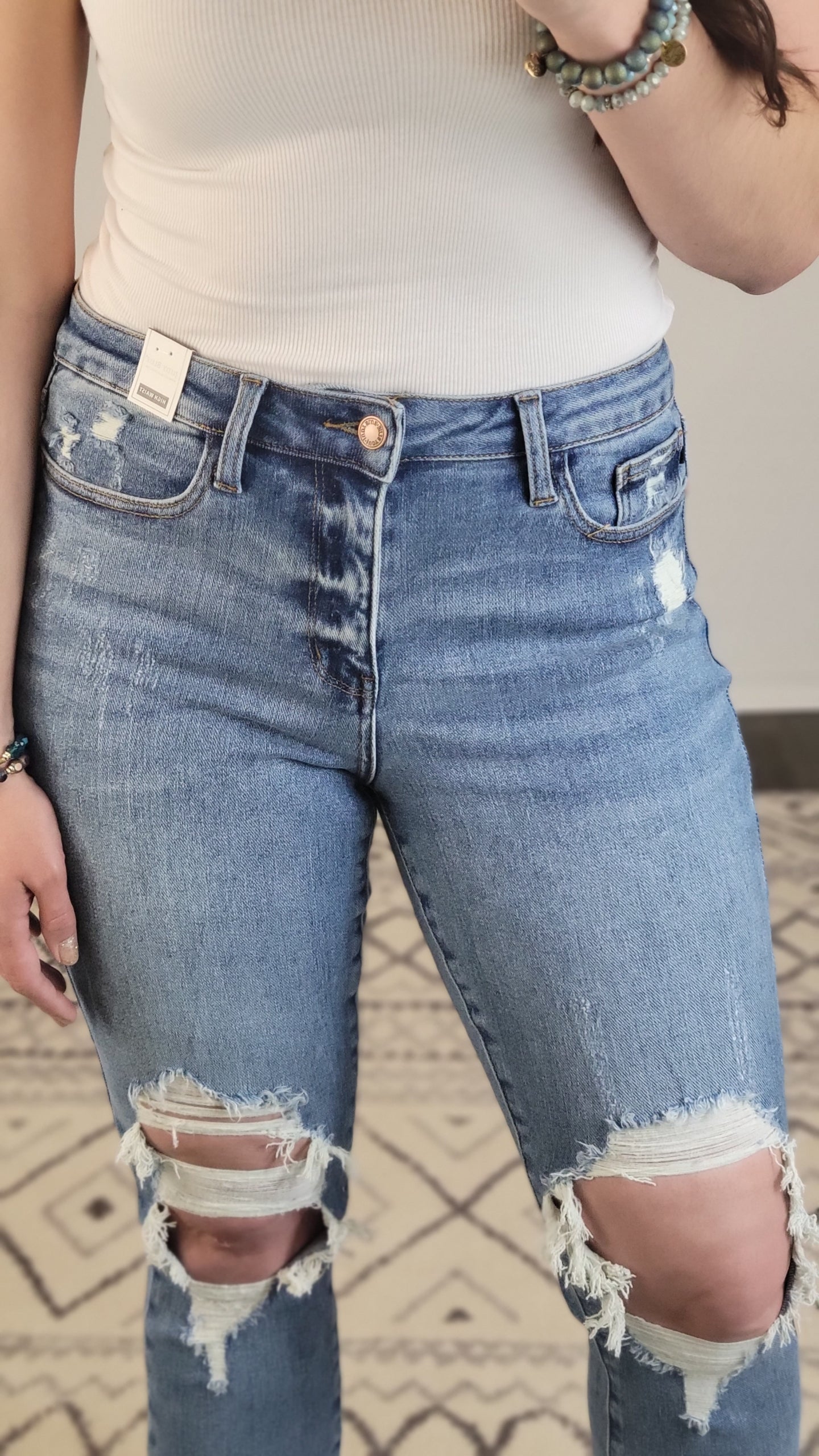 Judy Blue Destroyed Boyfriend Jean “Tegan”