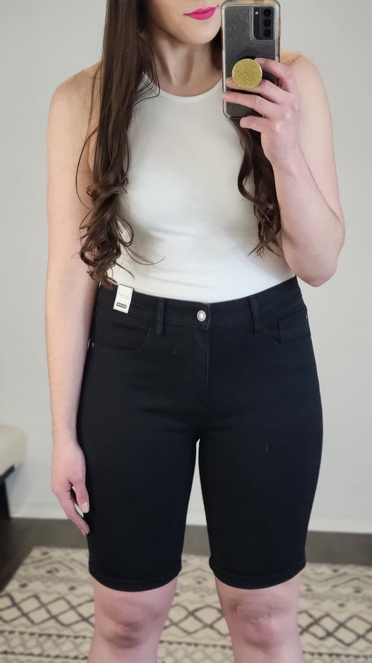 Judy Blue Bermuda Shorts "Blake" (S)