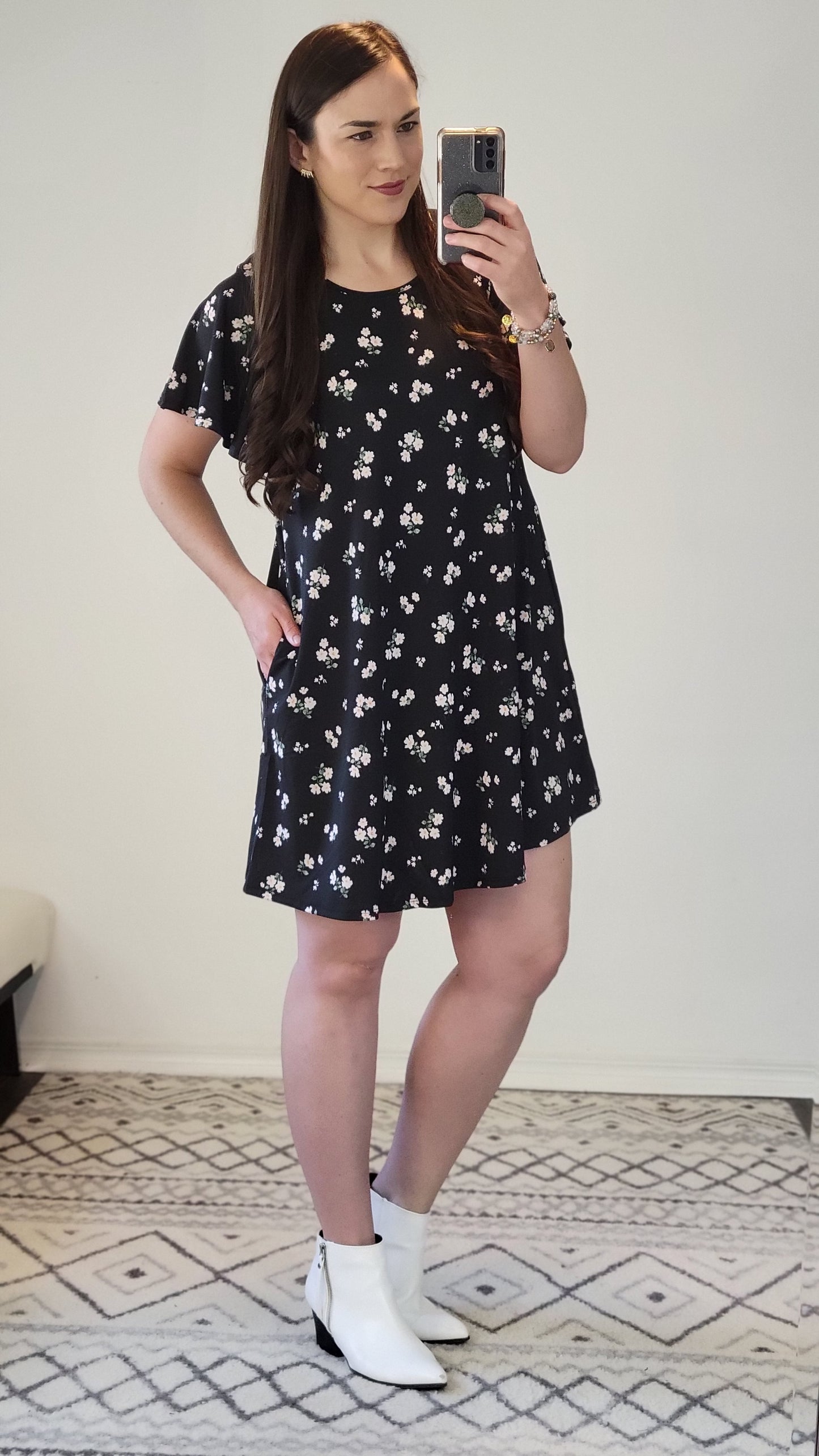 Black Floral Mini Dress with Pockets "Ellen"