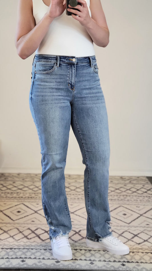 Judy Blue Medium Wash High Rise Straight Leg Jeans “Sapphire”