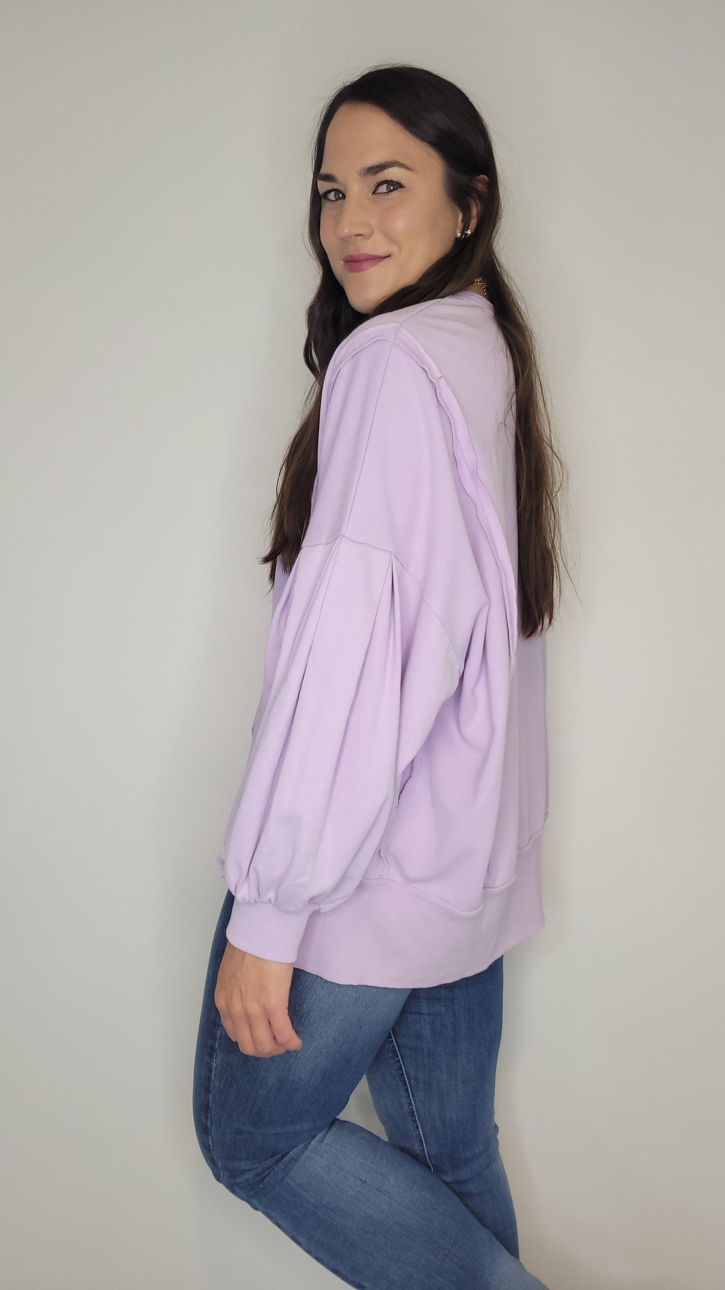 Lavender Oversize Sweatshirt “Ariel”