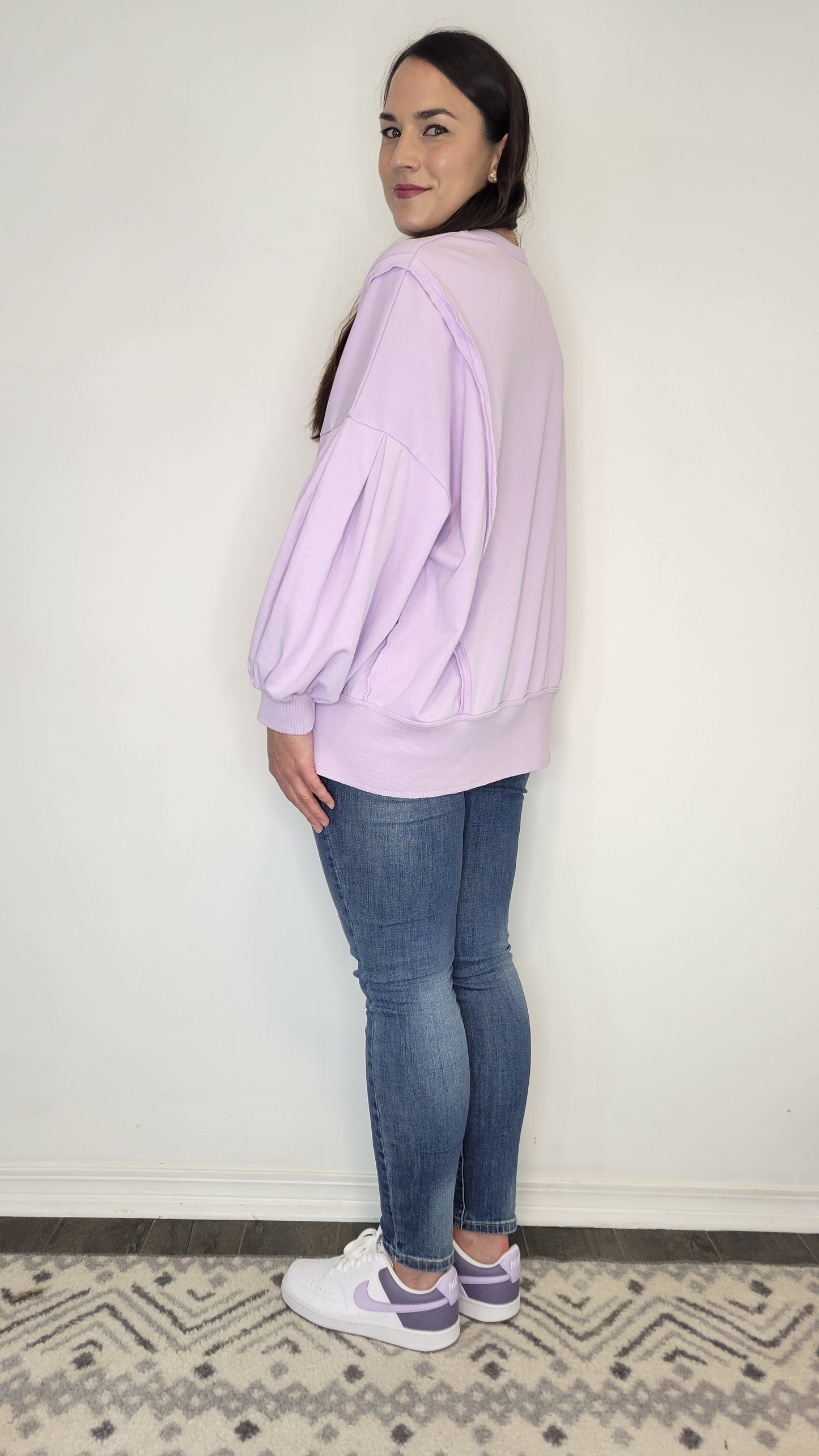 Lavender Oversize Sweatshirt “Ariel”