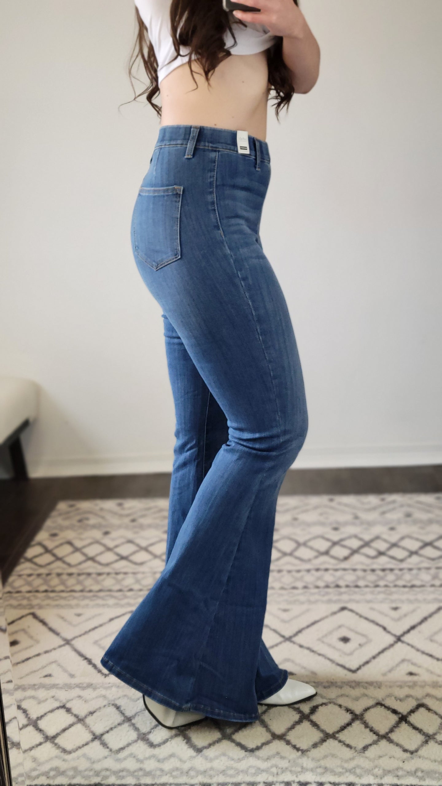 Judy Blue High Rise Pull-On Super Flare