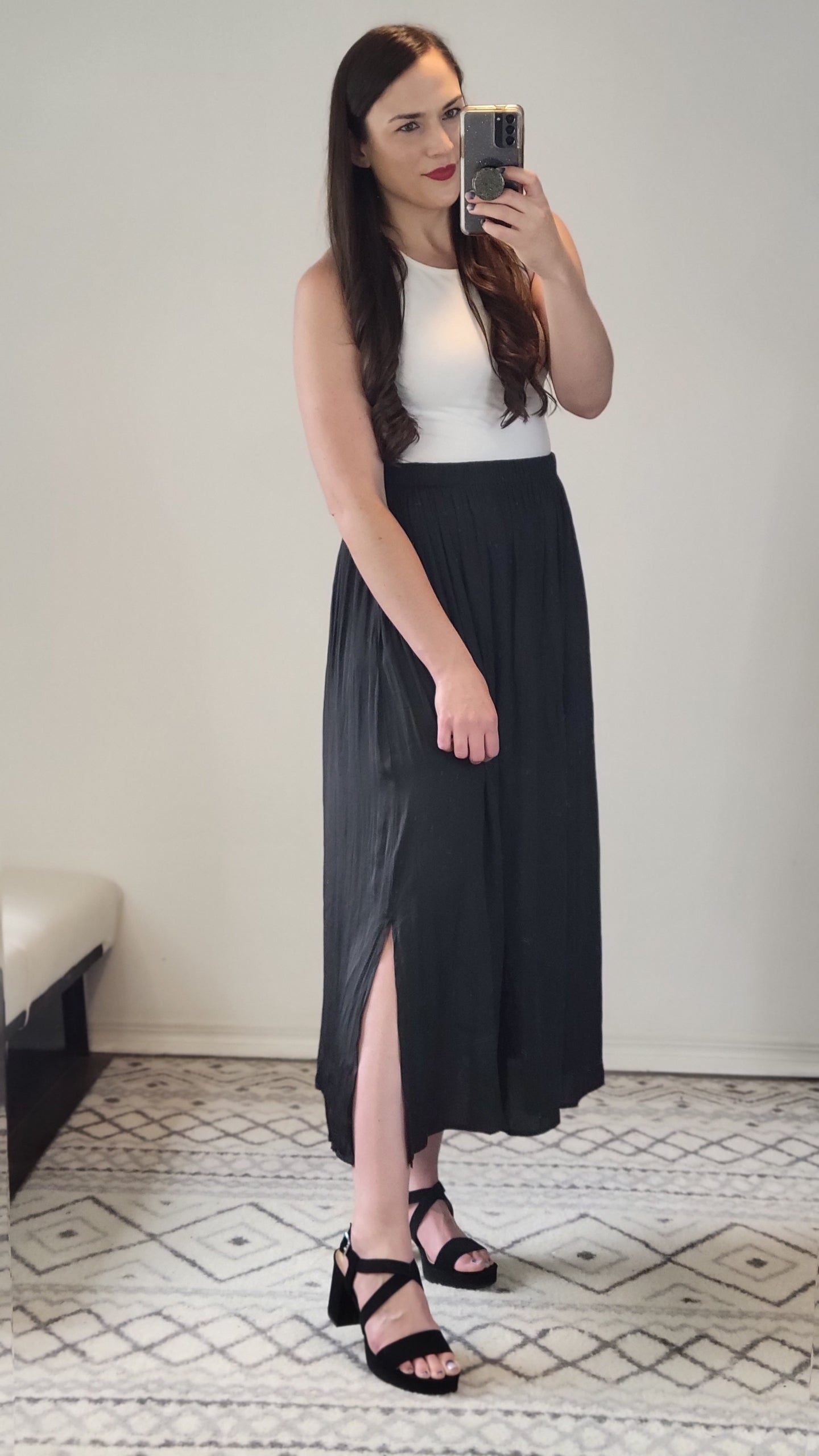 Black A-Line Skirt with Pockets "Carrie"