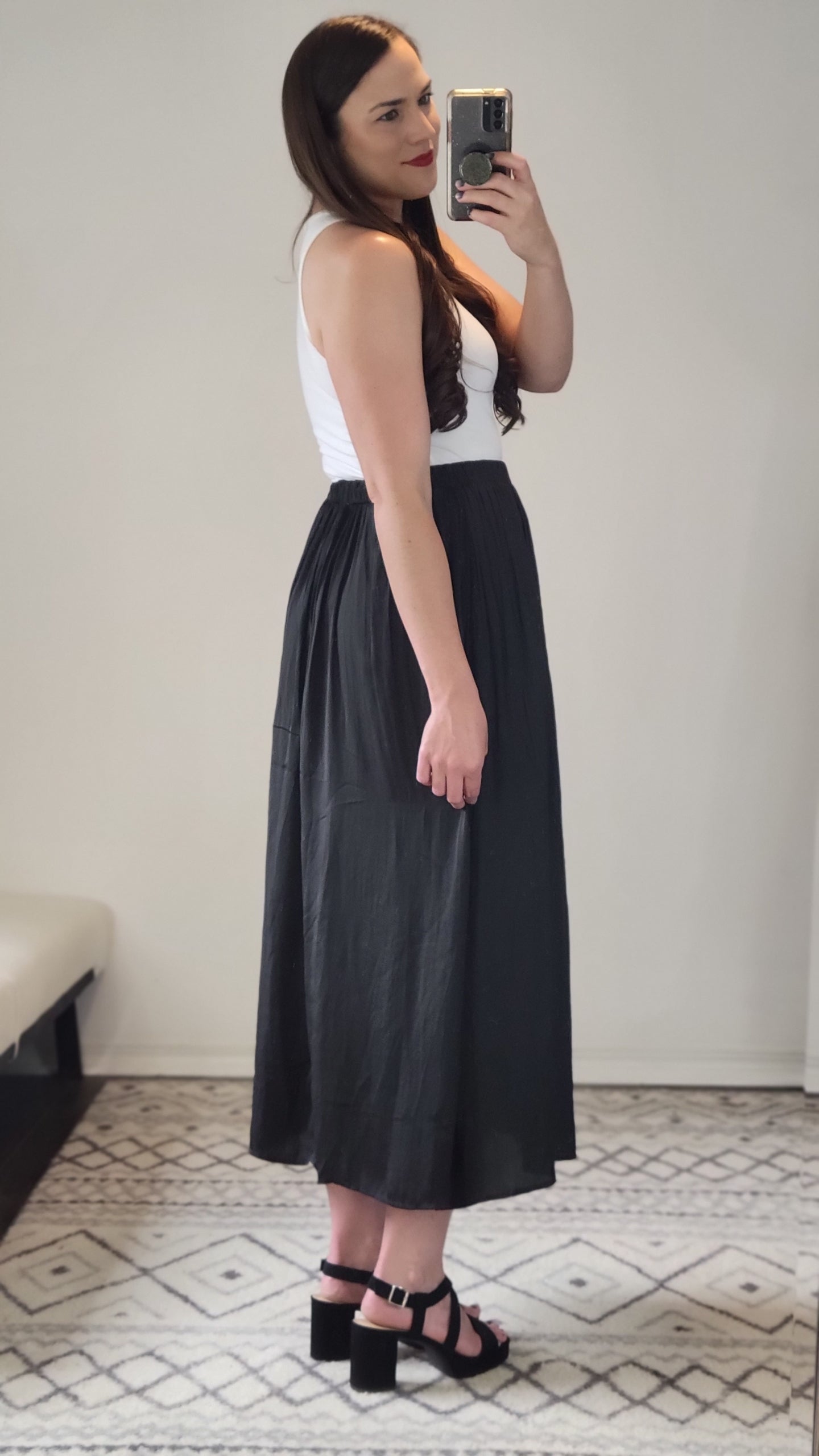 Black A-Line Skirt with Pockets "Carrie"